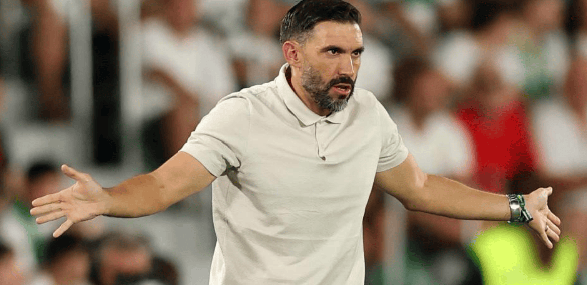 AA, 巴斯克教头, tenan AA, 巴斯克教头, tenan