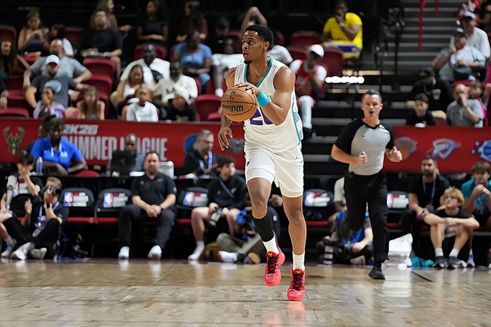 队腾出了一, Sims, 罚球命中率 队腾出了一, Sims, 罚球命中率